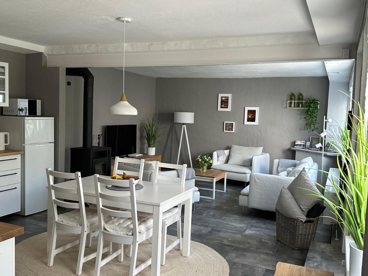 Vakantiehuis Remise-berlin-gruenau Your Cozy And Comfortable To For Up To 6 People Between Mueggelsee And